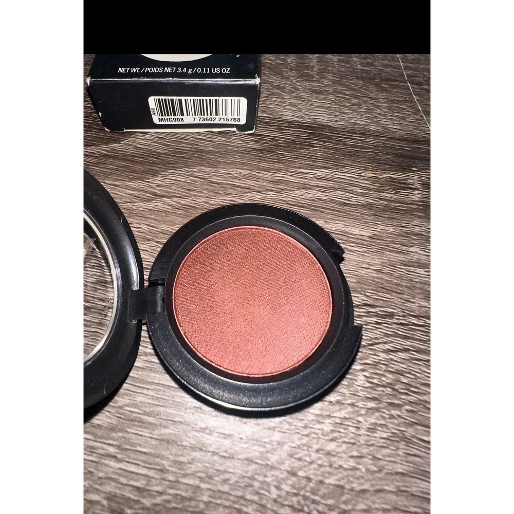 MAC cosmetics Mega Metal Shadow Spectacle Of Yourself Metallic Eyeshadow‎ Bronze